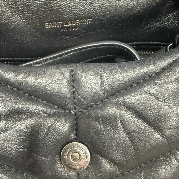 Saint Laurent Black Quilted Leather Lou Lou toy crossbody bag - Picture 6 of 16